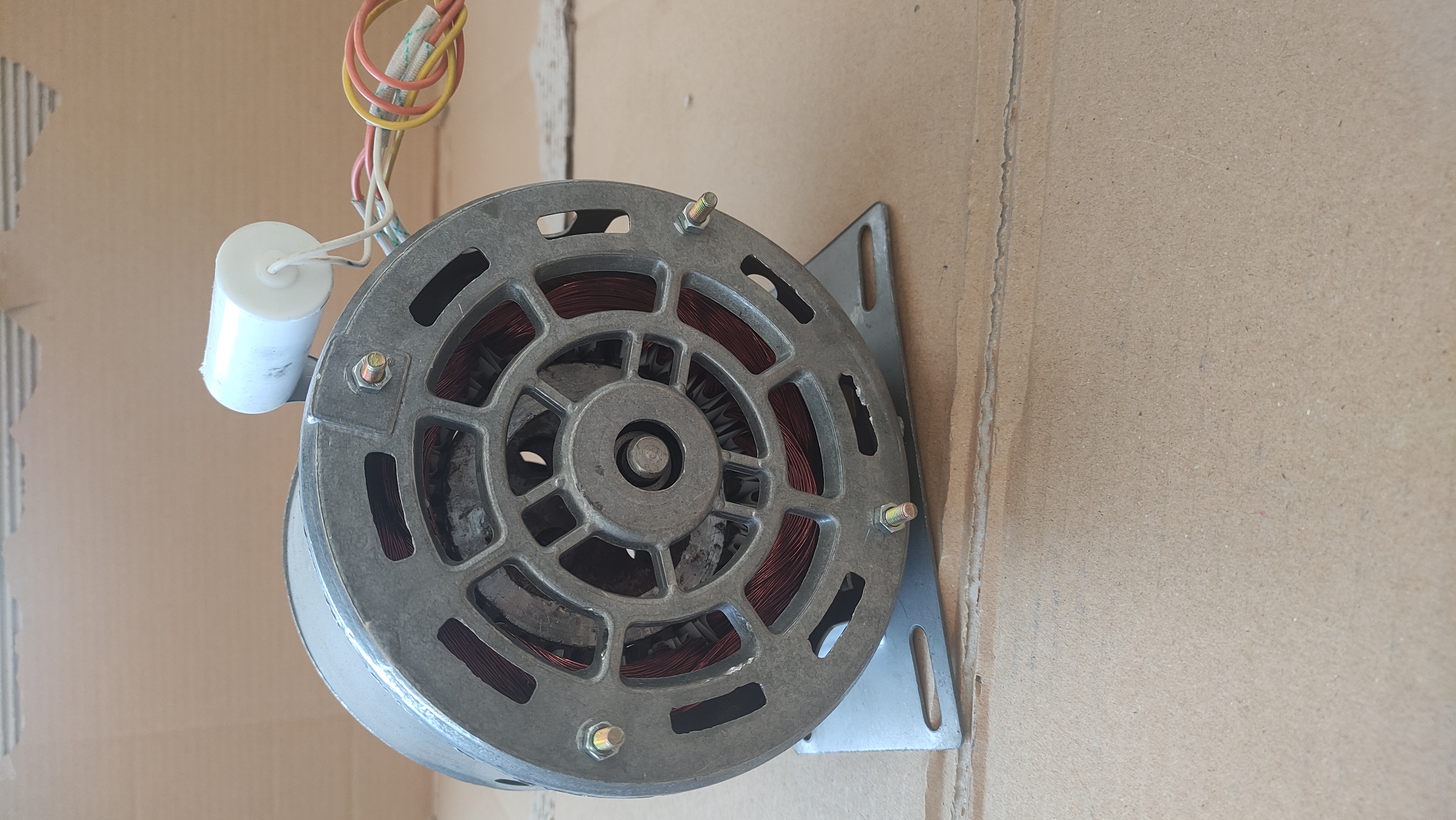 موتور کره گیر